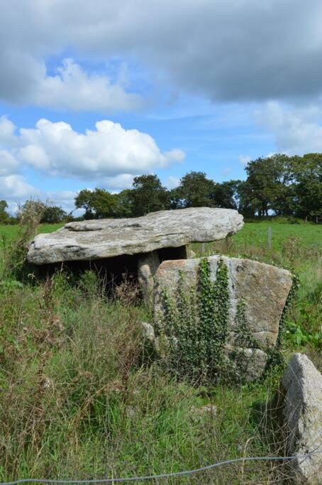 Gite Du Dolmen Guiscriff Екстер'єр фото